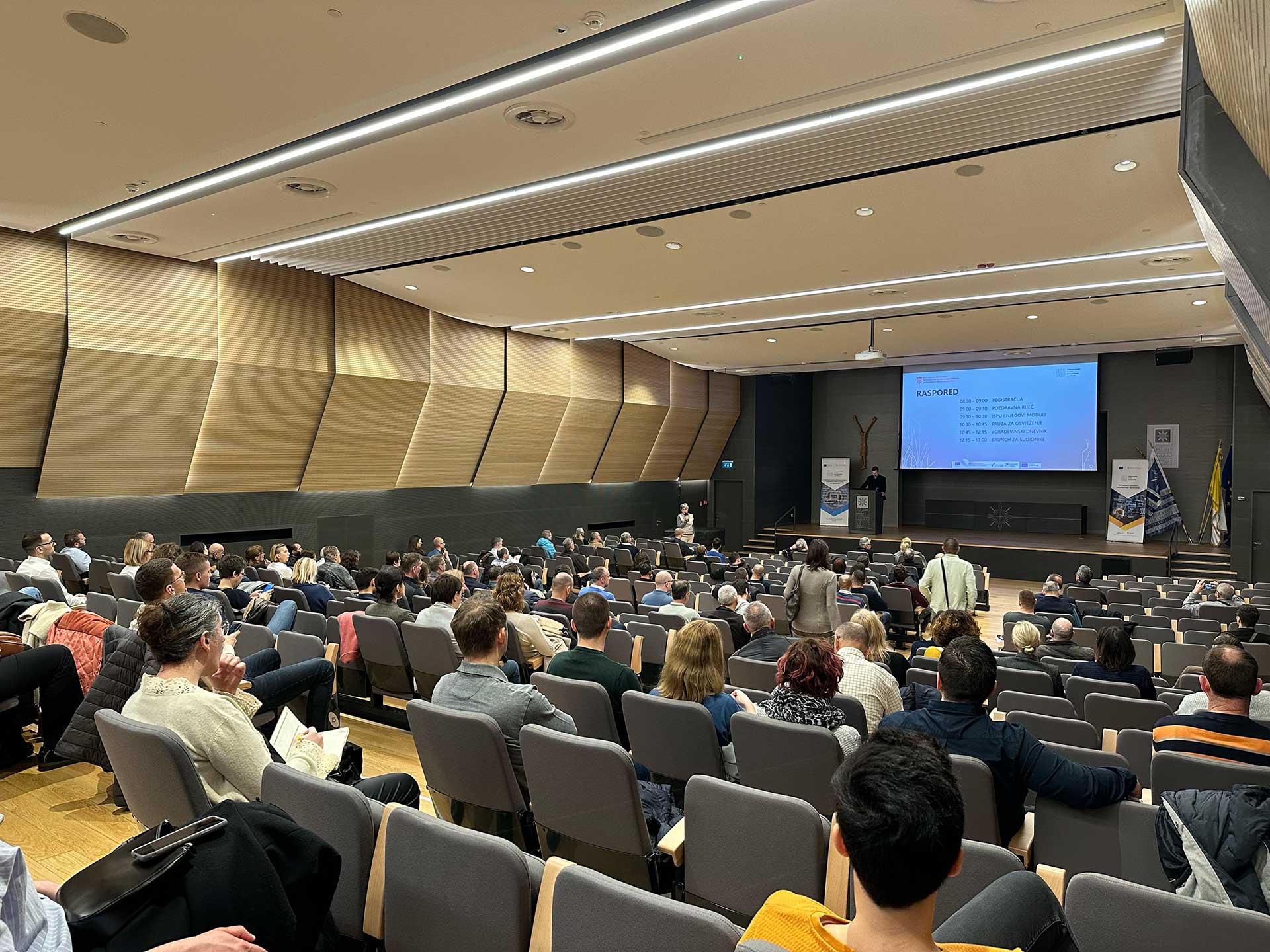 Maoring stručne edukacije